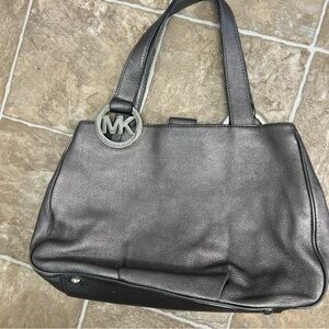 Michael Kors Grey/Silver Pebbled Leather Fulton Hobo Shoulder Tote Bag MK Medal
